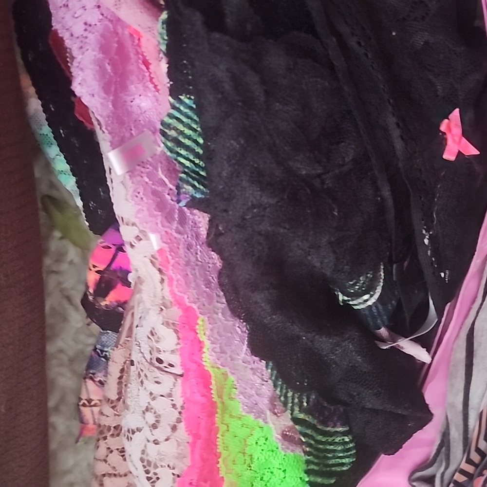 Vs, pink panties, 15 thongs, 10+seamless, 5 seamless hiphuggers, random reebok